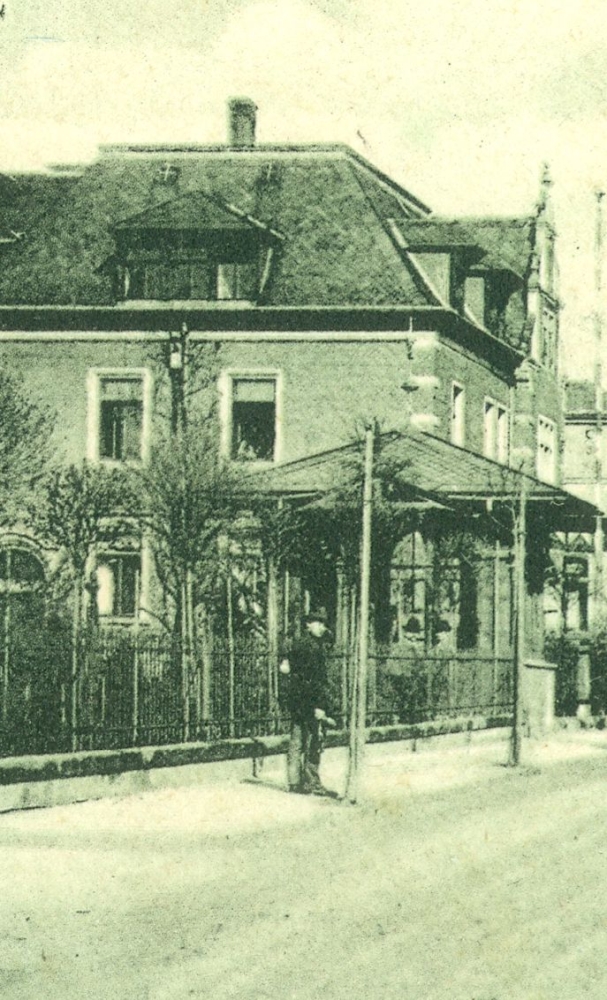 Badstraße 3 (vor 1905 Badstraße 2, 1905 - 1933 Badstraße 3, 1933 - 1945 Adolf-Hitler-Straße 3) Radeberg Badstraße 3 (vor 1905 Badstraße 2, 1905 - 1933 Badstraße 3, 1933 - 1945 Adolf-Hitler-Straße 3) Radeberg
