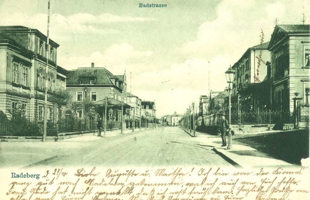 Badstraße 3 (vor 1905 Badstraße 2, 1905 - 1933 Badstraße 3, 1933 - 1945 Adolf-Hitler-Straße 3) Radeberg Badstraße 3 (vor 1905 Badstraße 2, 1905 - 1933 Badstraße 3, 1933 - 1945 Adolf-Hitler-Straße 3) Radeberg