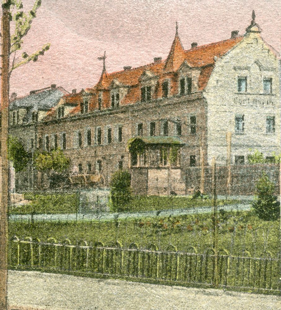 Badstra&szlig;e 36 (vor 1905 Badstra&szlig;e 9, 1905 - 1933 Badstra&szlig;e 36, 1933 - 1945 Adolf-Hitler-Stra&szlig;e 36)  Radeberg