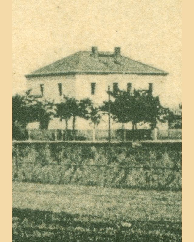 Badstra&szlig;e 61 (vor 1920 Lotzdorf 81, 1920 - 1933 Badstra&szlig;e 55, 1933 - 1945 Adolf-Hitler-Stra&szlig;e 61)  Radeberg