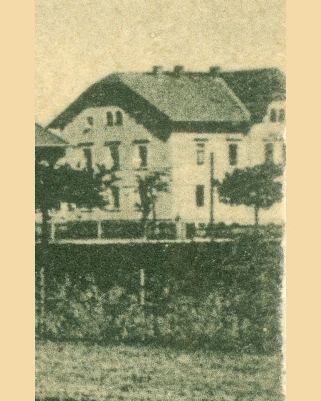 Badstra&szlig;e 65 (vor 1920 Lotzdorf 83, 1920 - 1933 Badstra&szlig;e 59, 1933 - 1945 Adolf-Hitler-Stra&szlig;e 65)  Radeberg