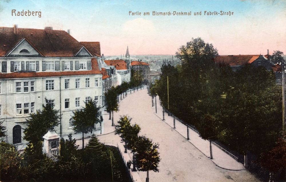 Bahnhofstraße / Dresdener Straße (bis 1927 Fabrikstraße) Radeberg Bahnhofstraße / Dresdener Straße (bis 1927 Fabrikstraße) Radeberg