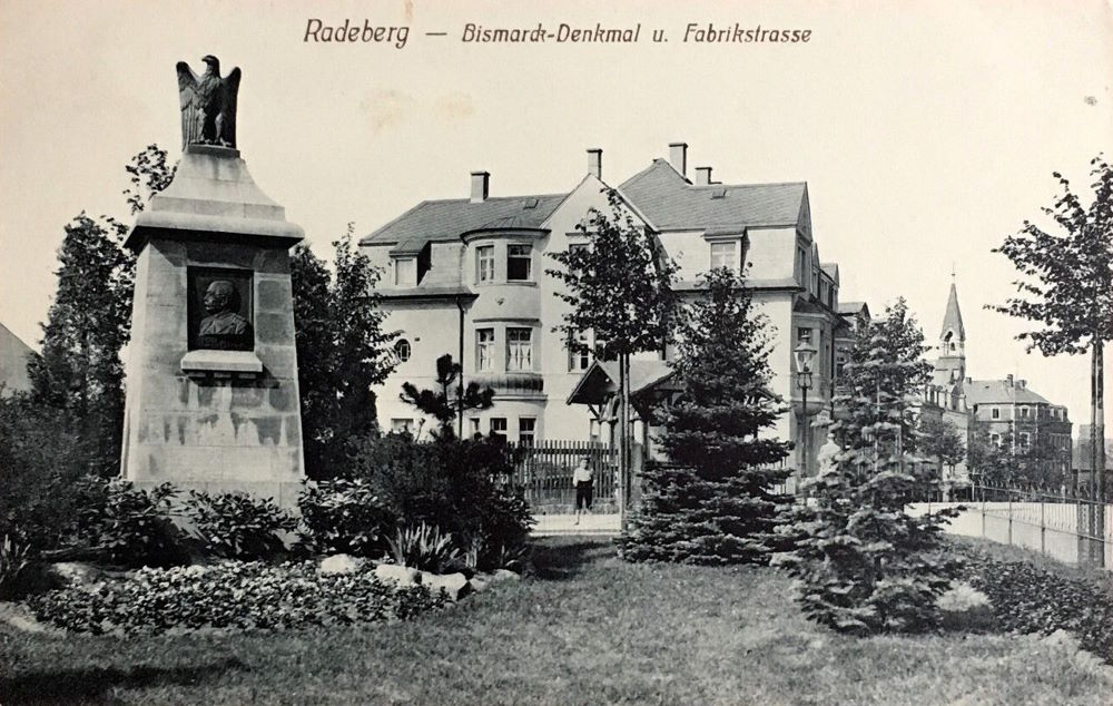 Bahnhofstraße / Dresdener Straße (-1927 Fabrikstraße)  Radeberg