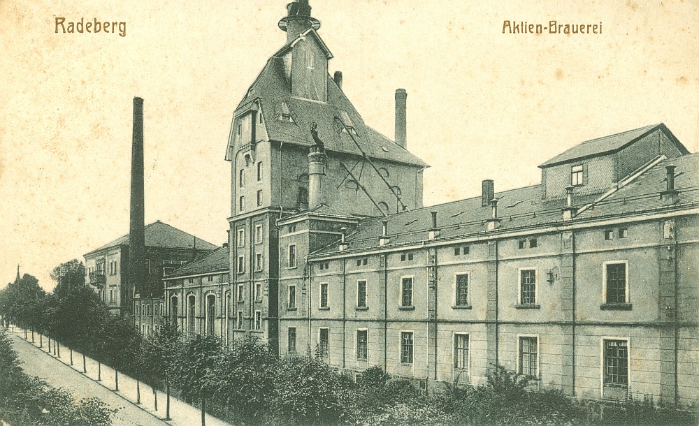 Dresdener Stra&szlig;e 2 (vor 1910 Dresdener Stra&szlig;e 22, 1910 - 1927 Dresdener Stra&szlig;e 42)  Radeberg