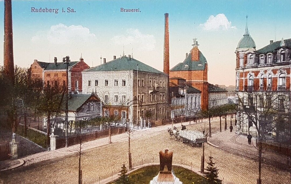 Dresdener Stra&szlig;e 2 (vor 1910 Dresdener Stra&szlig;e 22, 1910 - 1927 Dresdener Stra&szlig;e 42)  Radeberg