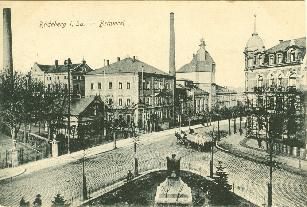 Dresdener Stra&szlig;e 2 (vor 1910 Dresdener Stra&szlig;e 22, 1910 - 1927 Dresdener Stra&szlig;e 42)  Radeberg