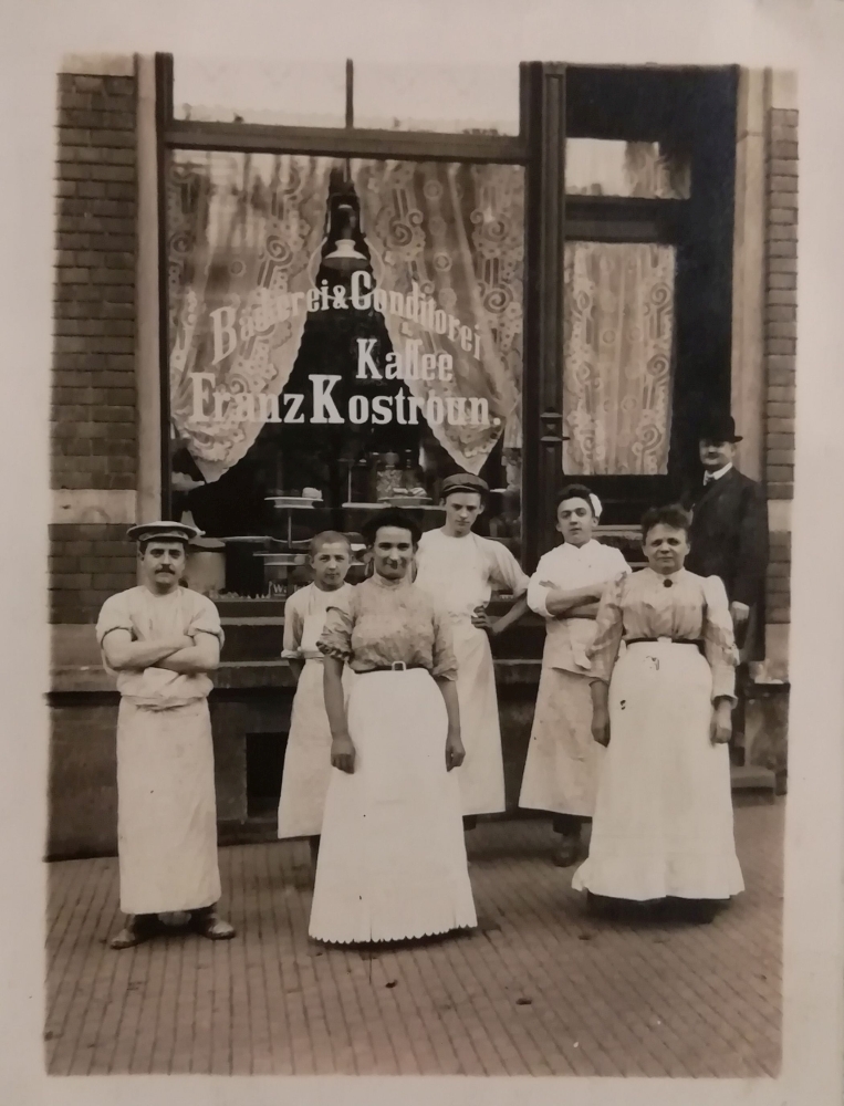 Dresdener Straße 13 (bis 1905 Dresdener Straße 21e, 1910 - 1927 Dresdener Straße 57) Radeberg Dresdener Straße 13 (bis 1905 Dresdener Straße 21e, 1910 - 1927 Dresdener Straße 57) Radeberg