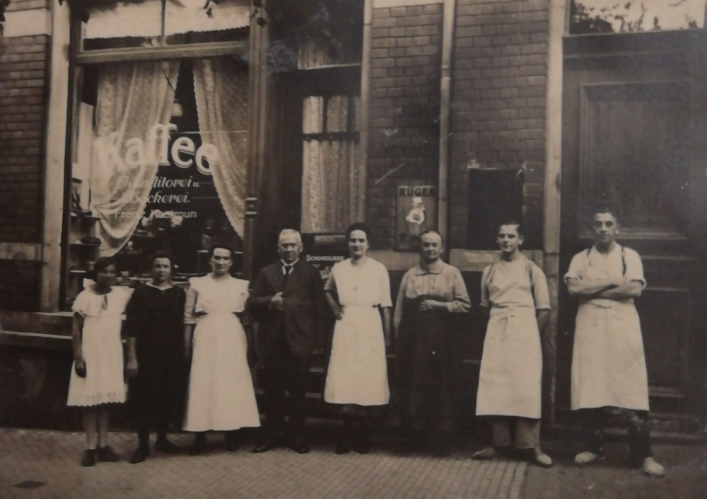 Dresdener Straße 13 (bis 1905 Dresdener Straße 21e, 1910 - 1927 Dresdener Straße 57) Radeberg Dresdener Straße 13 (bis 1905 Dresdener Straße 21e, 1910 - 1927 Dresdener Straße 57) Radeberg