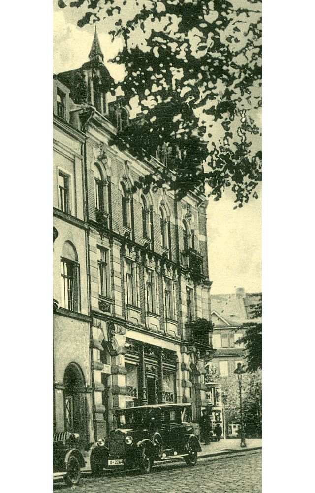 Dresdener Straße 17 (vor 1910 Dresdener Str. 21g, 1910 - 1927 Dresdener Str. 61) / Bahnhofstraße Radeberg Dresdener Straße 17 (vor 1910 Dresdener Str. 21g, 1910 - 1927 Dresdener Str. 61) / Bahnhofstraße Radeberg