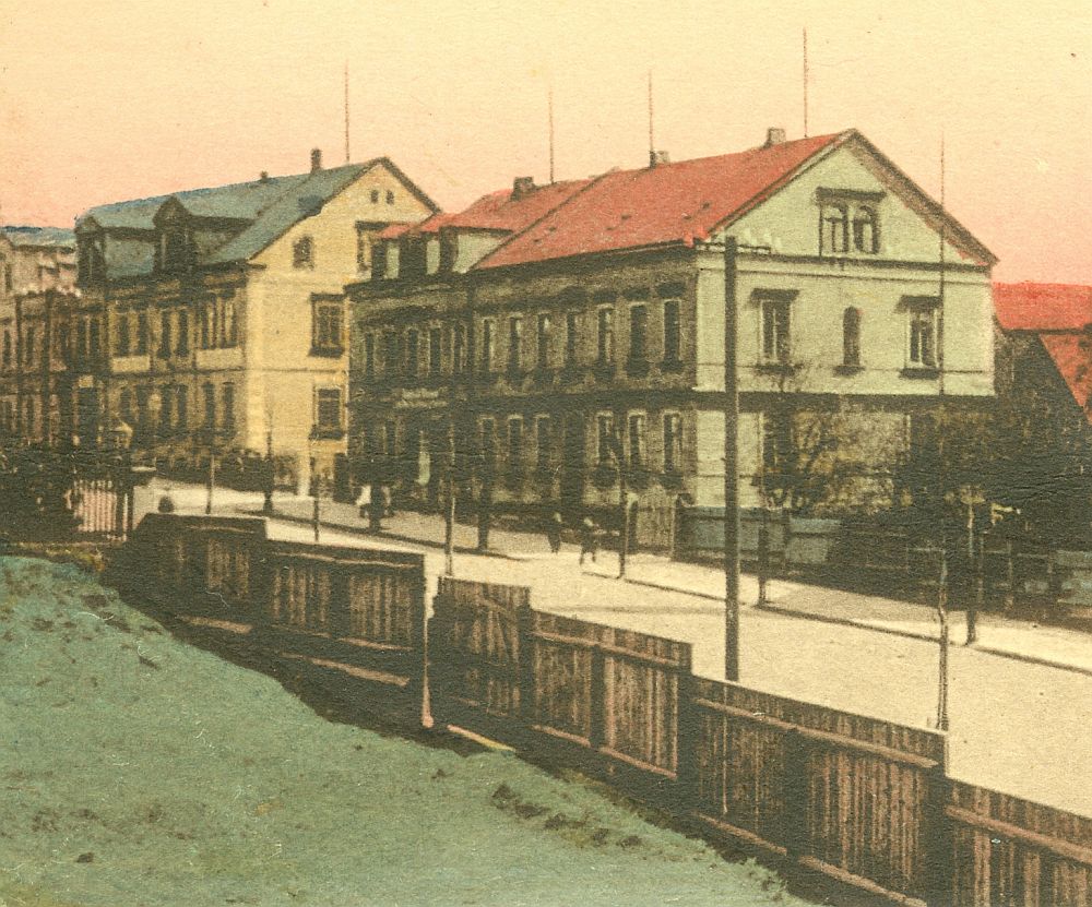 Dresdener Straße 27 (vor 1903 Fabrikstraße 3, 1903 - 1927 Fabrikstraße 9) Radeberg Dresdener Straße 27 (vor 1903 Fabrikstraße 3, 1903 - 1927 Fabrikstraße 9) Radeberg