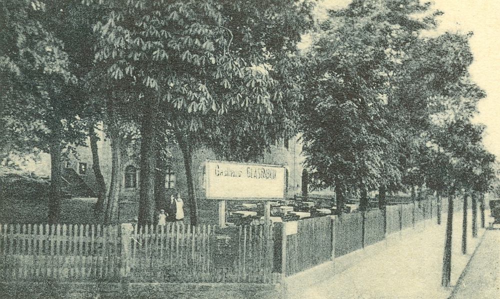 Dresdener Straße 34 (vor 1903 Fabrikstraße 23, 1903 - 1927 Fabrik-Straße 34) Radeberg Dresdener Straße 34 (vor 1903 Fabrikstraße 23, 1903 - 1927 Fabrik-Straße 34) Radeberg