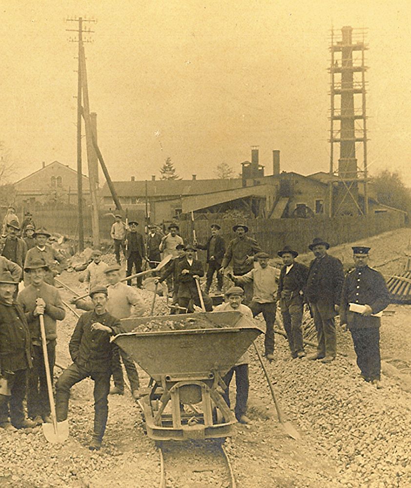 Dresdener Straße 52 (vor 1903 Fabrikstraße 16, 1903 - 1927 Fabrikstraße 52) Radeberg Dresdener Straße 52 (vor 1903 Fabrikstraße 16, 1903 - 1927 Fabrikstraße 52) Radeberg