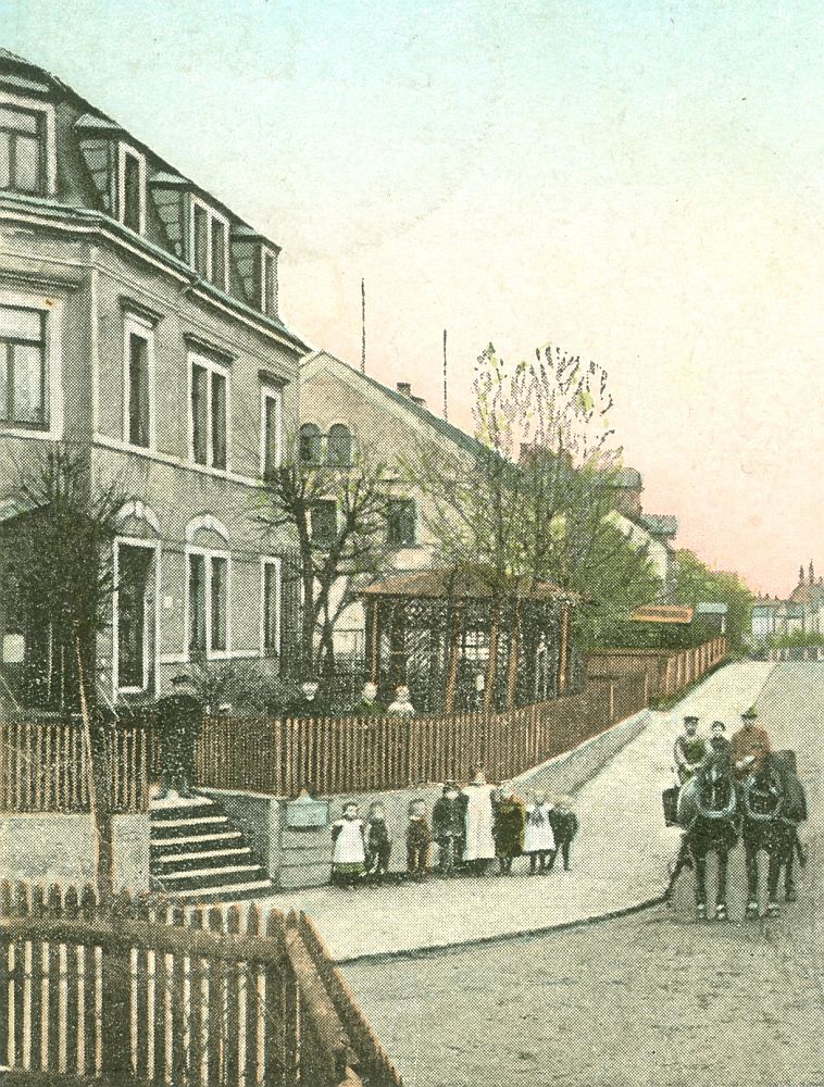 Dr. Rudolf-Friedrichs-Stra&szlig;e 2 (bis 1920 Lotzdorf, Friedrichstra&szlig;e 2)  Radeberg
