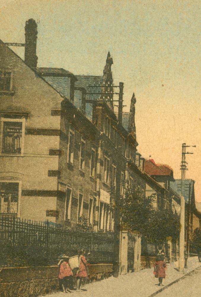 Dr. Rudolf-Friedrichs-Straße 9 (bis 1927 Friedrich-Straße 9, 1927 - 1945 Friedrichstraße 9) Radeberg Dr. Rudolf-Friedrichs-Straße 9 (bis 1927 Friedrich-Straße 9, 1927 - 1945 Friedrichstraße 9) Radeberg