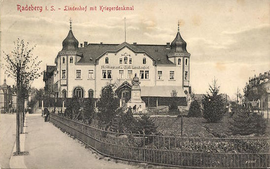 Dr. Rudolf-Friedrichs-Straße 32 (bis 1927 Friedrich-Straße 28, 1927 - 1945 Friedrichstraße 32) / Badstraße Radeberg Dr. Rudolf-Friedrichs-Straße 32 (bis 1927 Friedrich-Straße 28, 1927 - 1945 Friedrichstraße 32) / Badstraße Radeberg