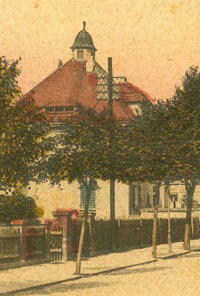 Dr. Rudolf-Friedrichs-Stra&szlig;e 35 (vor 1927 Friedrich-Stra&szlig;e 35, 1927 - 1945 Friedrichstra&szlig;e 35)  Radeberg