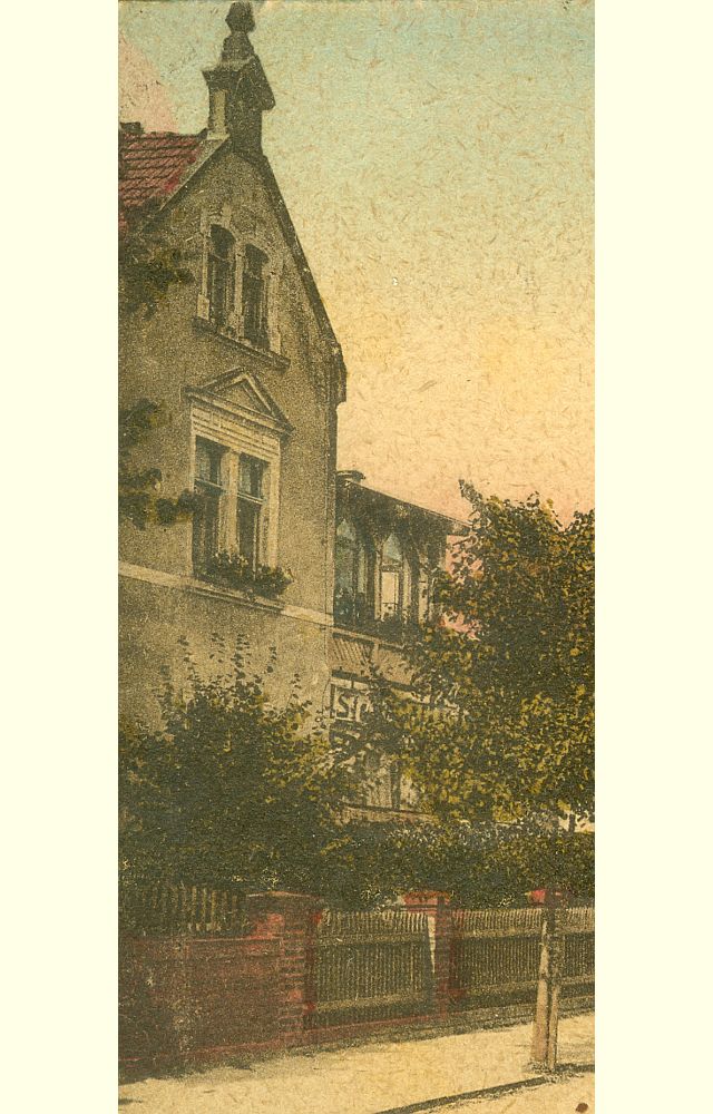 Dr. Rudolf-Friedrichs-Stra&szlig;e 39 (vor 1905 Badstra&szlig;e 7, 1905 Friedrichstra&szlig;e 39)  Radeberg