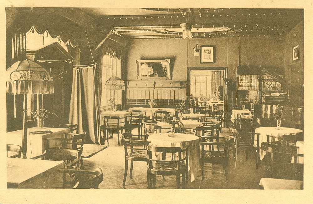 Dr. Rudolf-Friedrichs-Stra&szlig;e 32 (bis 1927 Friedrich-Stra&szlig;e 28, 1927 - 1945 Friedrichstra&szlig;e 32) / Badstra&szlig;e  Radeberg