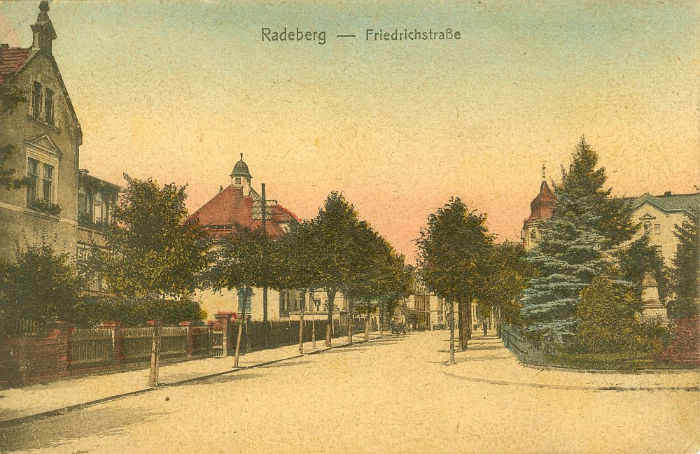 Dr. Rudolf-Friedrichs-Straße Ecke Badstraße Radeberg Dr. Rudolf-Friedrichs-Straße Ecke Badstraße Radeberg