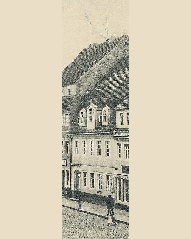 Hauptstra&szlig;e 2 (1787 HNr. 110, bis 1927 Hauptstra&szlig;e 22)  Radeberg