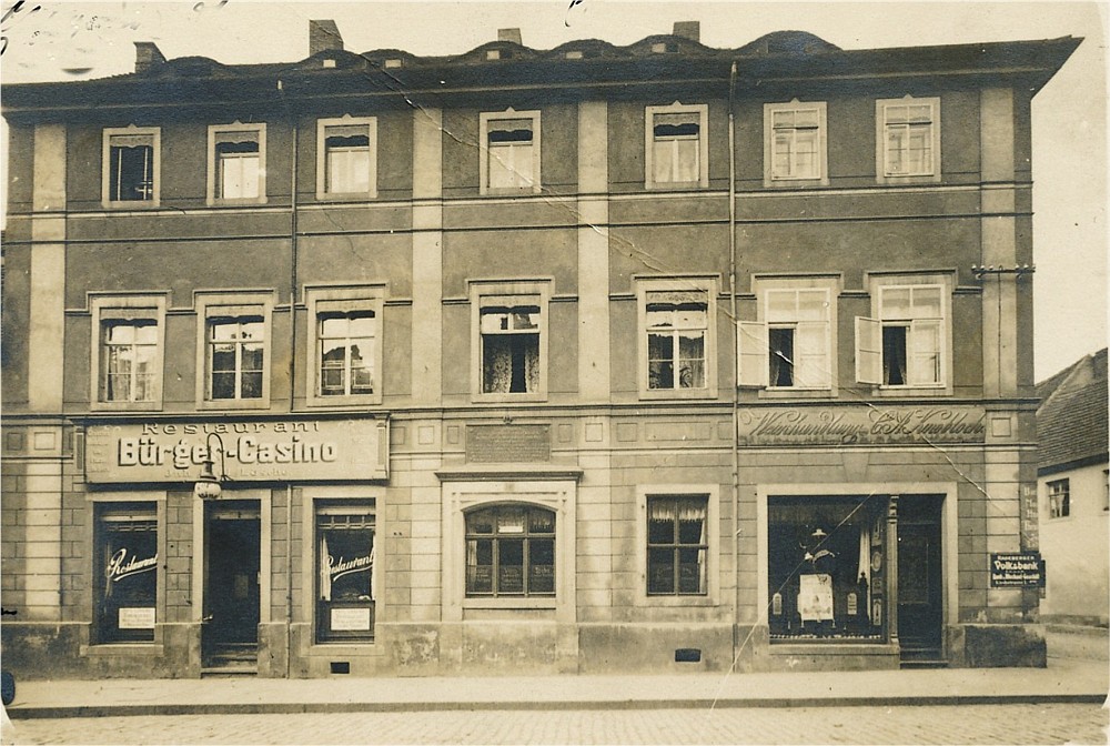Hauptstraße 14 (1787 HNr. 95, bis 1927 Hauptstraße 16) / Kirchstraße Radeberg Hauptstraße 14 (1787 HNr. 95, bis 1927 Hauptstraße 16) / Kirchstraße Radeberg
