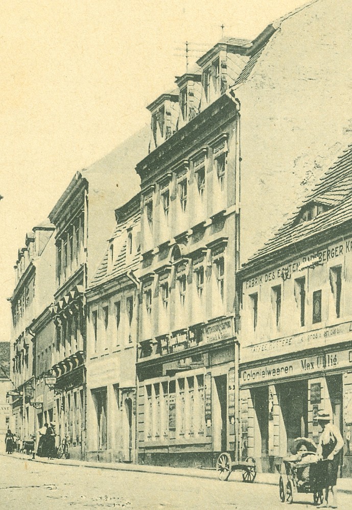 Hauptstra&szlig;e 17 (bis 1927 Hauptstra&szlig;e 9)  Radeberg