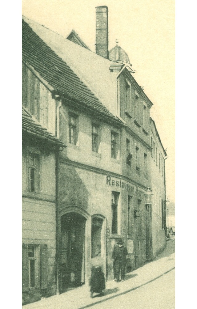 Hauptstraße 24 (vor 1910 Dresdener Straße 42, 1910 - 1927 Dresdener Straße 2) Radeberg Hauptstraße 24 (vor 1910 Dresdener Straße 42, 1910 - 1927 Dresdener Straße 2) Radeberg