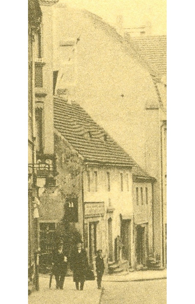 Hauptstra&szlig;e 27 (bis 1910 Dresdener Stra&szlig;e 3, 1914 - 1927 Dresdener Stra&szlig;e 5) / Freudenberg  Radeberg