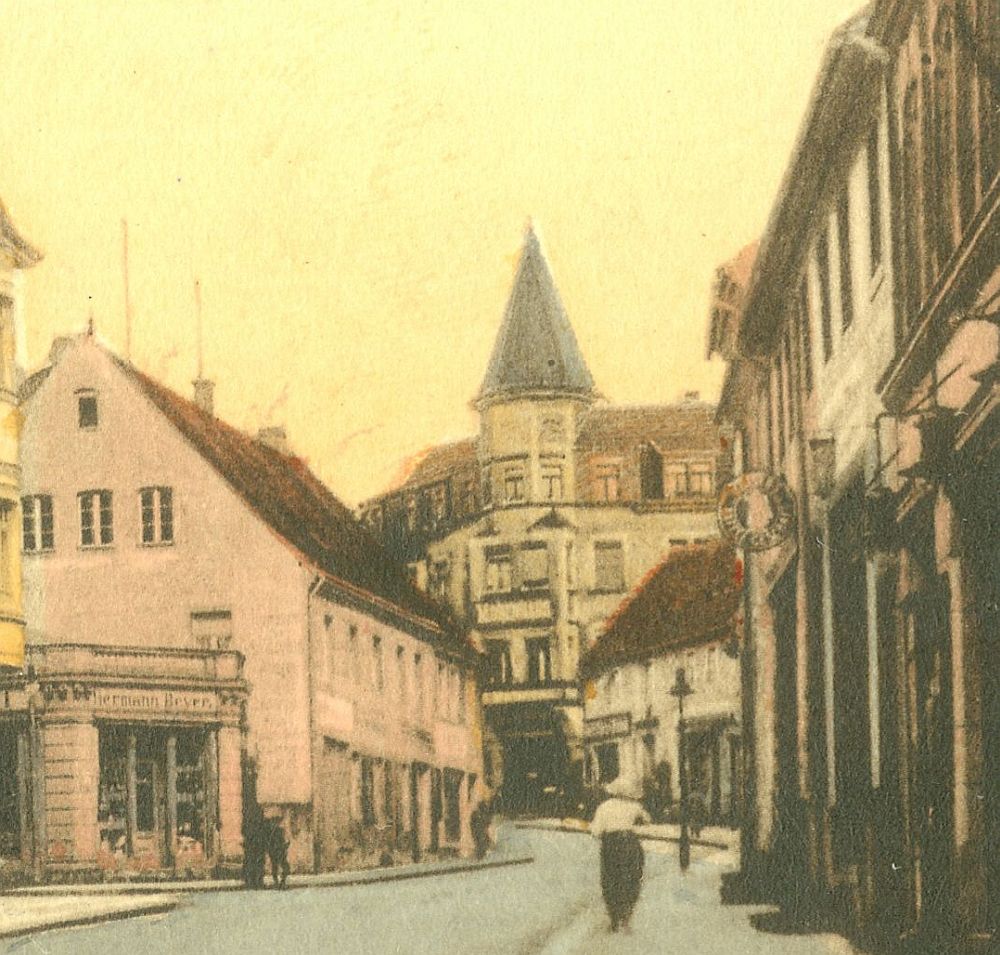 Hauptstraße 43 (1787 HNr. 209, vor 1910 Dresdener Straße 11, 1910 - 1927 Dresdener Straße 21) Radeberg Hauptstraße 43 (1787 HNr. 209, vor 1910 Dresdener Straße 11, 1910 - 1927 Dresdener Straße 21) Radeberg