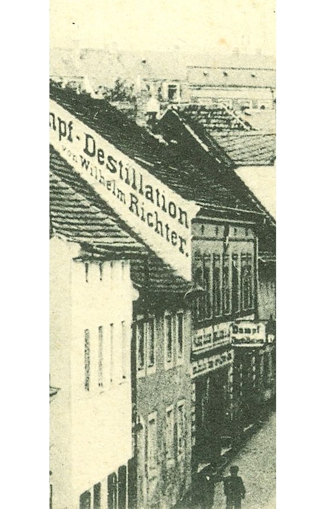 Hauptstra&szlig;e 44 (bis 1910 Dresdener Stra&szlig;e 32, 1910 - 1927 Dresdener Stra&szlig;e 22)  Radeberg