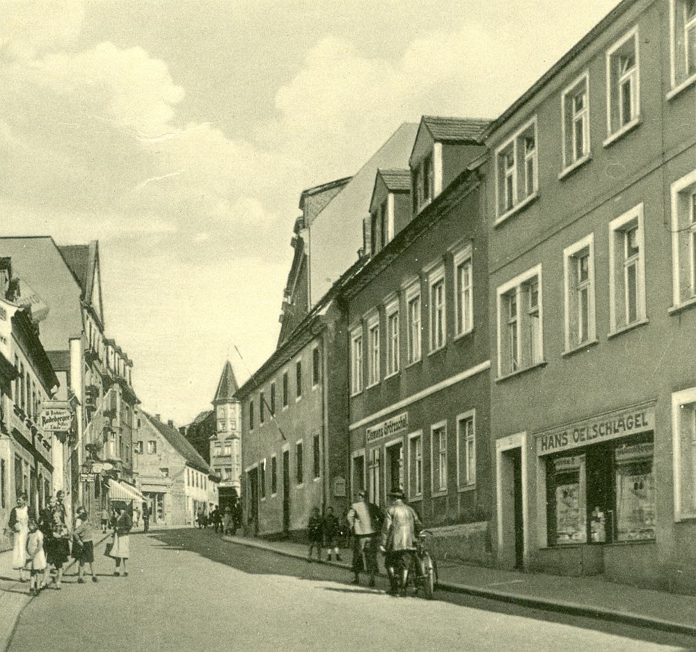 Hauptstraße 49 (vor 1910 Dresdener Straße 14, 1910 - 1927 Dresdener Straße 27) Radeberg Hauptstraße 49 (vor 1910 Dresdener Straße 14, 1910 - 1927 Dresdener Straße 27) Radeberg
