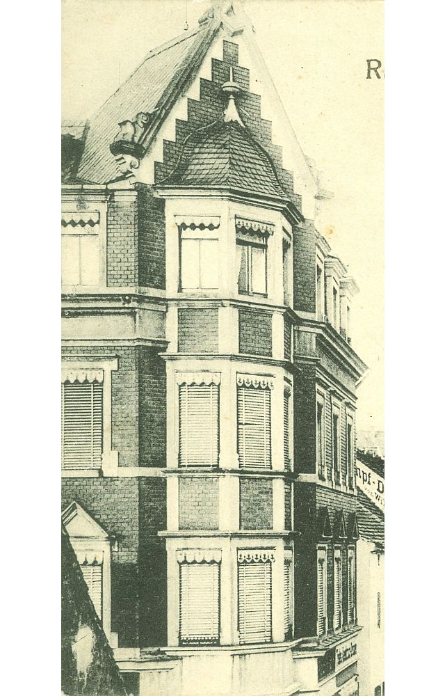 Hauptstra&szlig;e 50 (bis 1910 Dresdener Stra&szlig;e 27, 1910-27 Dresdener Stra&szlig;e 28)  Radeberg