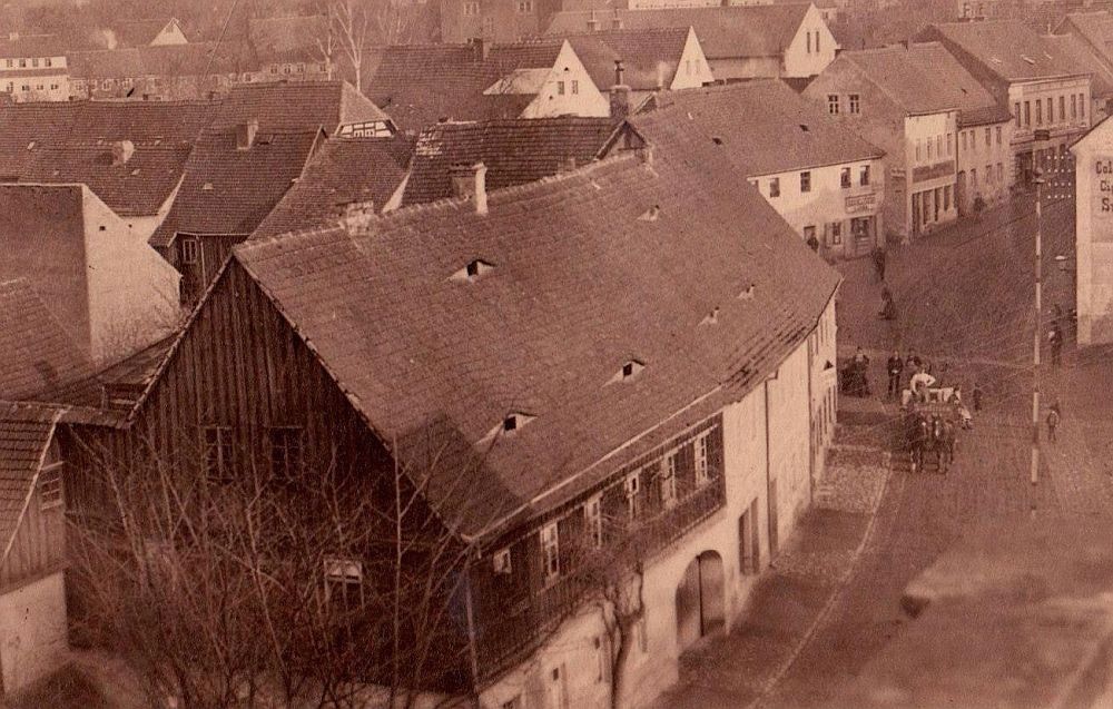 Hauptstraße 54 (vor 1910 Dresdener Straße 25, 1910 - 1927 Dresdener Straße 32) Radeberg Hauptstraße 54 (vor 1910 Dresdener Straße 25, 1910 - 1927 Dresdener Straße 32) Radeberg