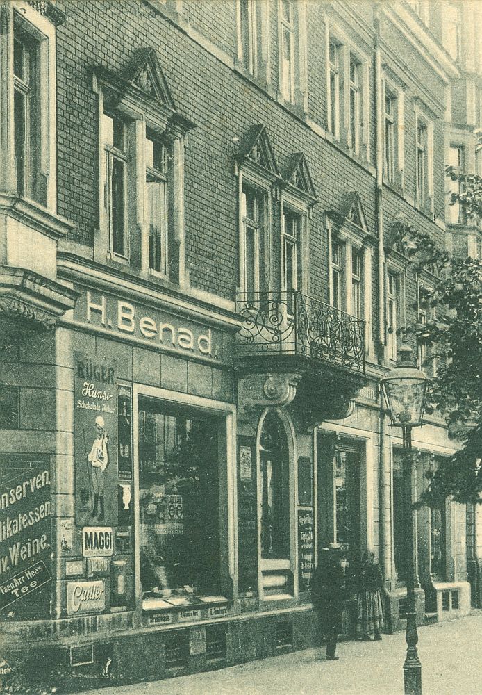 Hauptstra&szlig;e 57 (-1910 Dresdener Stra&szlig;e 17a, 1910-27 Dresdener Stra&szlig;e 35) / R&ouml;derstra&szlig;e  Radeberg