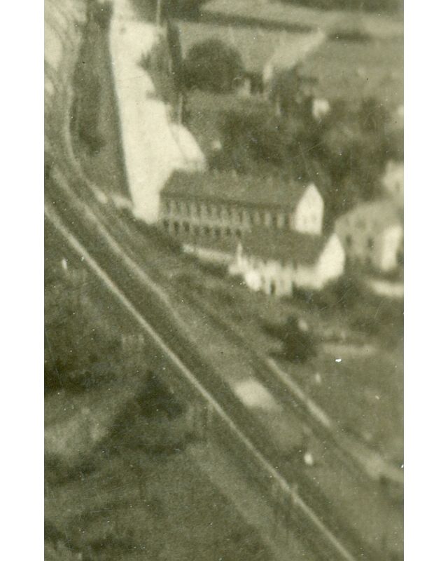 Heinrich-Gläser-Straße 1<br>(1886 Am Bahnhof 11+12, 1889 F-Straße 8-12 ohne Bezeichnung, 1896 - 1910 Goldbachstraße 8-12, 1910 - 1937 Goldbachstraße 11+13, 1937 Goldbachstraße 11+11a) Radeberg Heinrich-Gläser-Straße 1<br>(1886 Am Bahnhof 11+12, 1889 F-Straße 8-12 ohne Bezeichnung, 1896 - 1910 Goldbachstraße 8-12, 1910 - 1937 Goldbachstraße 11+13, 1937 Goldbachstraße 11+11a) Radeberg