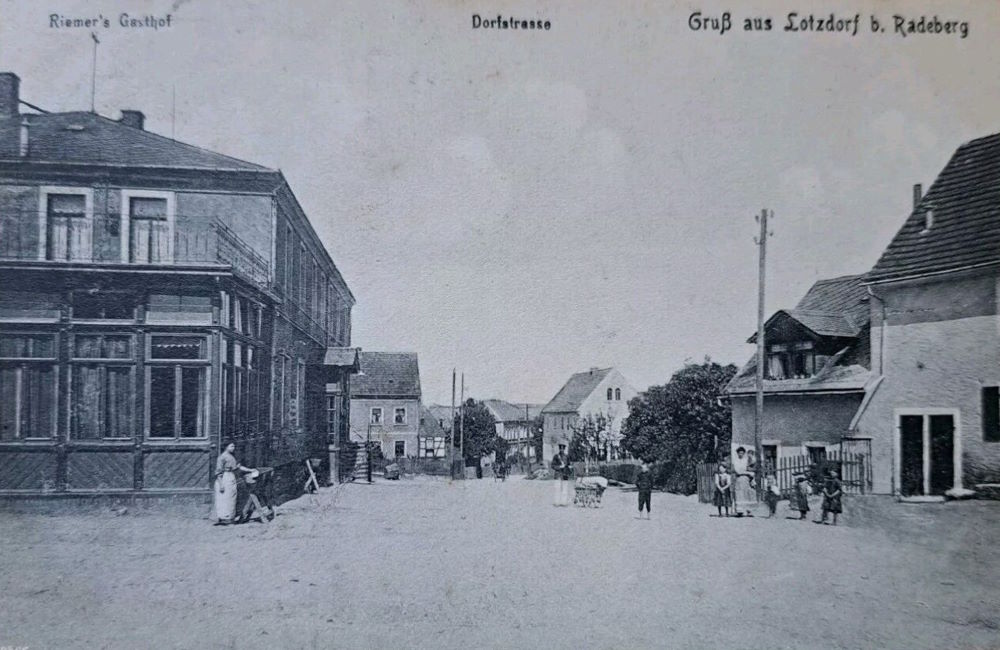 Lotzdorfer Straße 41 / An den Dreihäusern  Radeberg