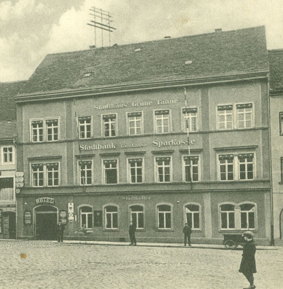 Markt 1 (1787 HNr. 9, vor 1903 Am Markt 1) Radeberg Markt 1 (1787 HNr. 9, vor 1903 Am Markt 1) Radeberg