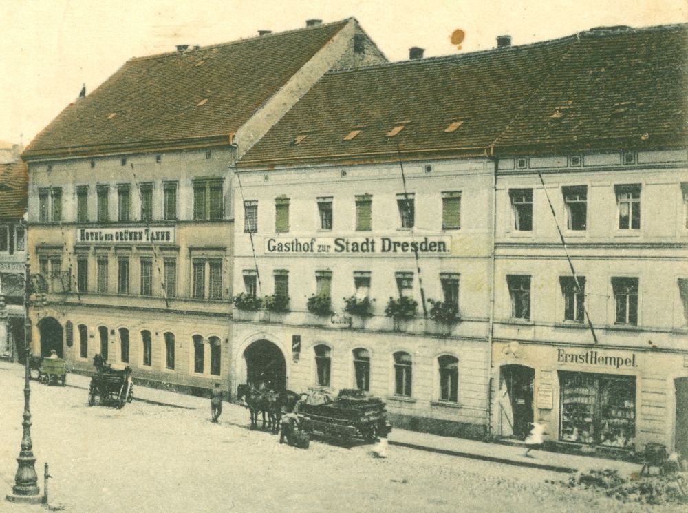 Markt 2 (1787 HNr. 10, vor 1903 Am Markt 2) Radeberg Markt 2 (1787 HNr. 10, vor 1903 Am Markt 2) Radeberg