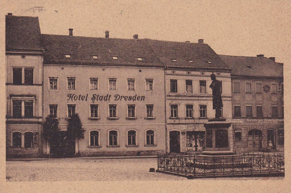 Markt 2 (1787 HNr. 10, vor 1903 Am Markt 2) Radeberg Markt 2 (1787 HNr. 10, vor 1903 Am Markt 2) Radeberg