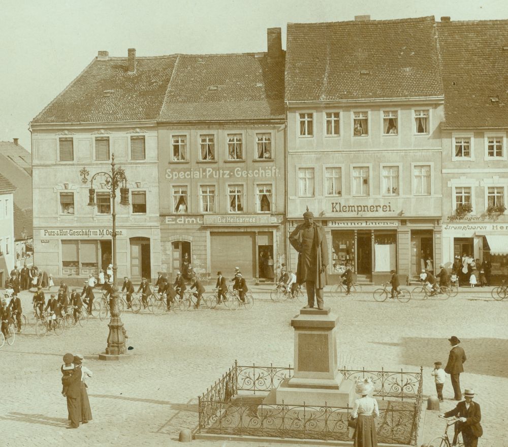 Markt 7 (vor 1905 Am Markt 7)  Radeberg