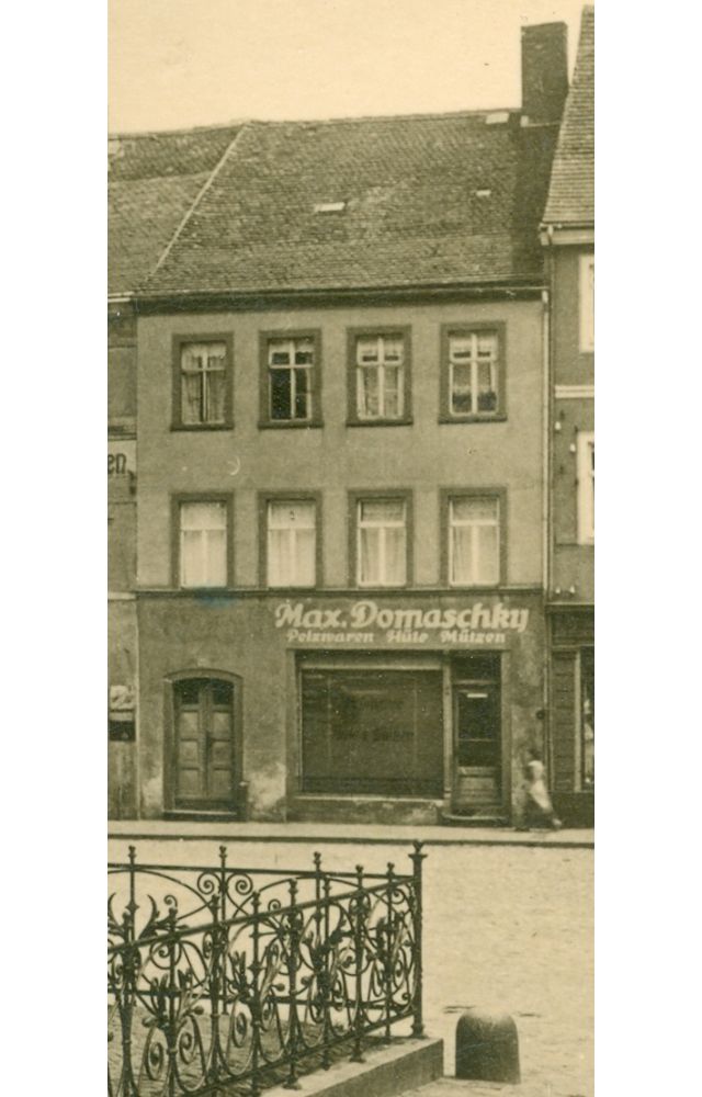 Markt 8 (1787 HNr. 34, vor 1903 Am Markt 8)  Radeberg