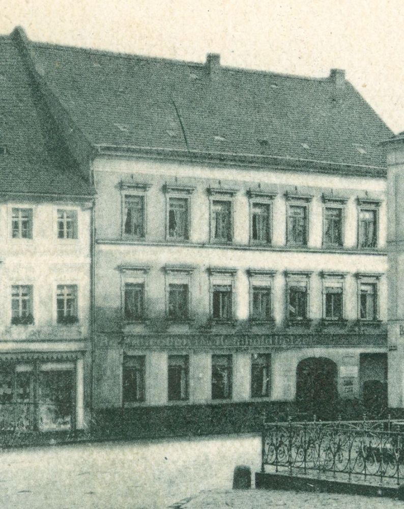Markt 11 (vor 1905 Am Markt 11)  Radeberg
