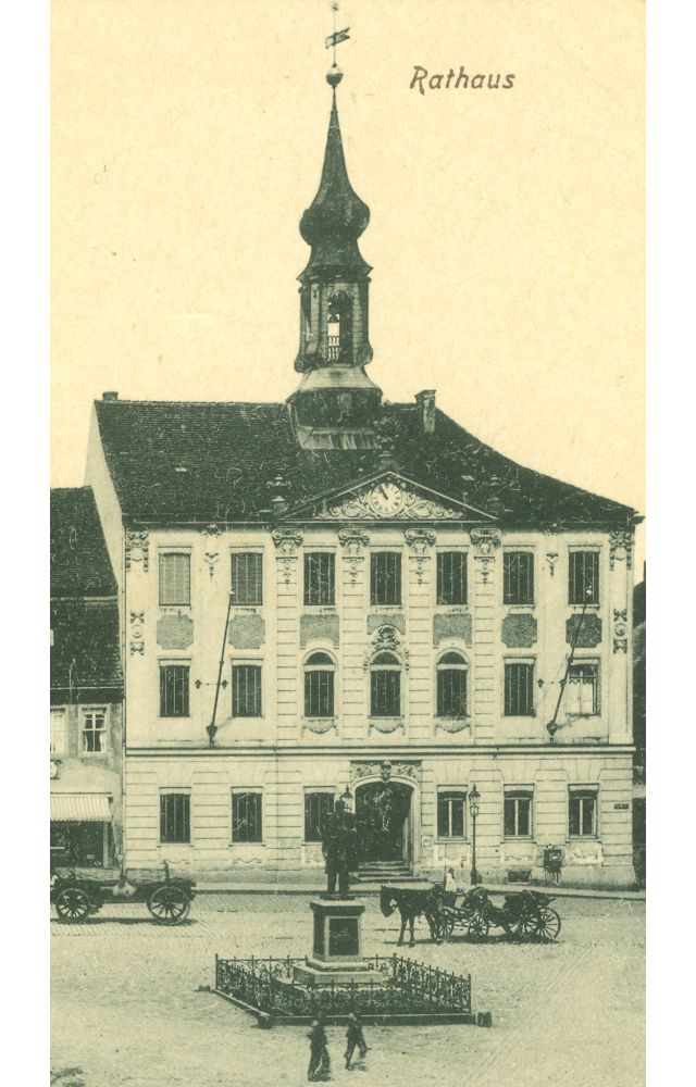 Markt 19 (vor 1905 Am Markt 19) / Oberstra&szlig;e  Radeberg