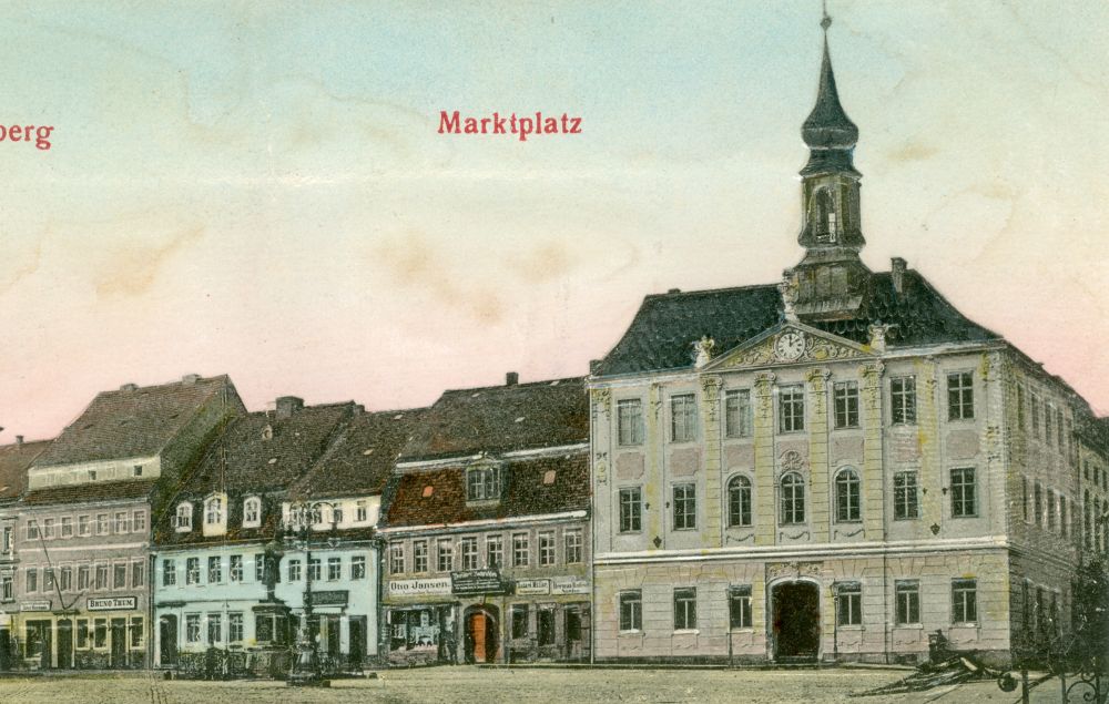 Markt 19 (vor 1905 Am Markt 19) / Oberstraße Radeberg Markt 19 (vor 1905 Am Markt 19) / Oberstraße Radeberg