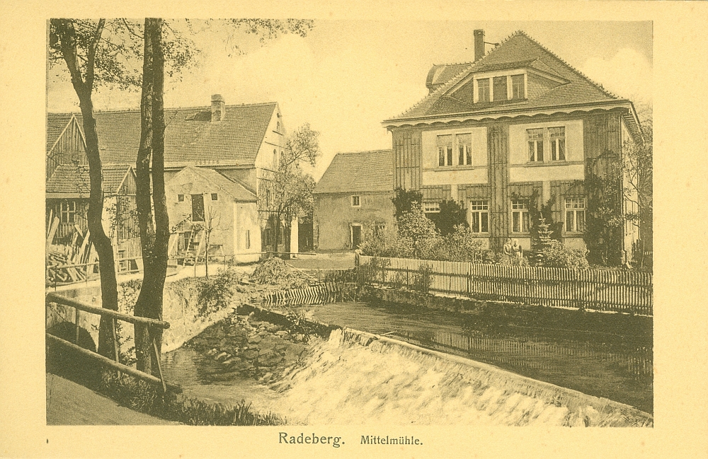 M&uuml;hlstra&szlig;e 1 (1886 M&uuml;hlstra&szlig;e 8/9, 1896 M&uuml;hlstra&szlig;e 1)  Radeberg