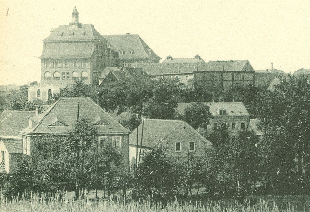 M&uuml;hlstra&szlig;e 1 (1787 HNr. 12B, 1886 M&uuml;hlstra&szlig;e 8/9)  Radeberg