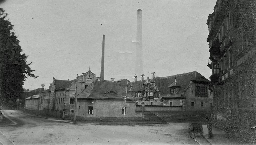 Pulsnitzer Stra&szlig;e 1 (1886 Neue Gasse 7, 1905 Neue Stra&szlig;e 7, 1910 - 1927 Bismarck-Stra&szlig;e 19)  Radeberg