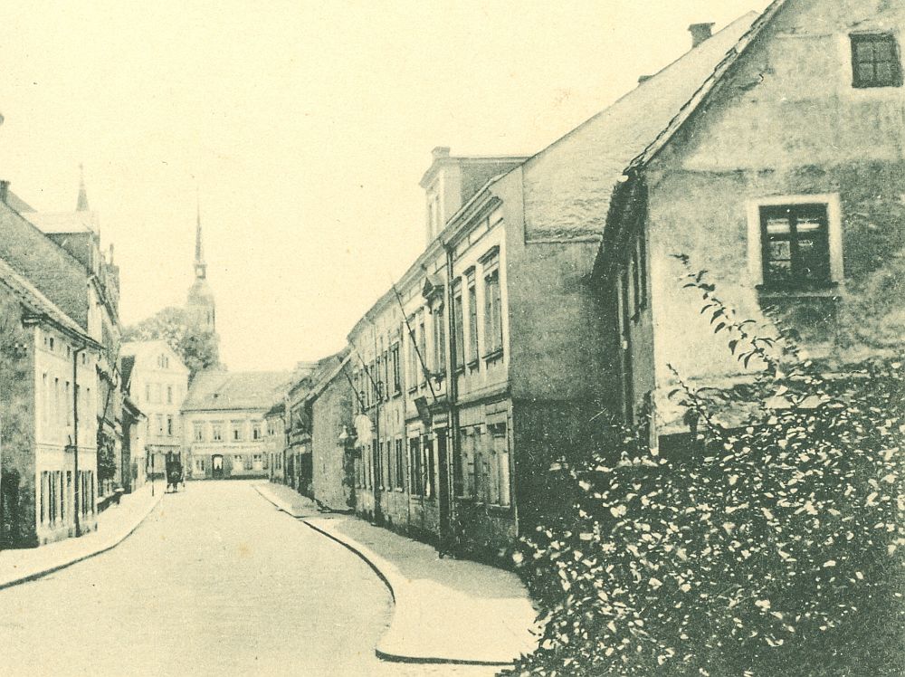 Pulsnitzer Stra&szlig;e 29 (vor 1910 Pulsnitzer Stra&szlig;e 6, 1910 - 1927 Pulsnitzer Stra&szlig;e 11)  Radeberg