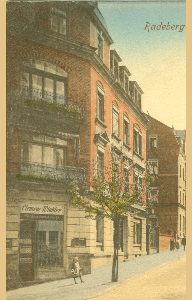Rathenaustraße 1 (vor 1903 Pillnitzer Straße 48, 1903 König Albert-Straße 1, 1927 Rathenaustraße 1, 1937 Albertstraße 1) Radeberg Rathenaustraße 1 (vor 1903 Pillnitzer Straße 48, 1903 König Albert-Straße 1, 1927 Rathenaustraße 1, 1937 Albertstraße 1) Radeberg