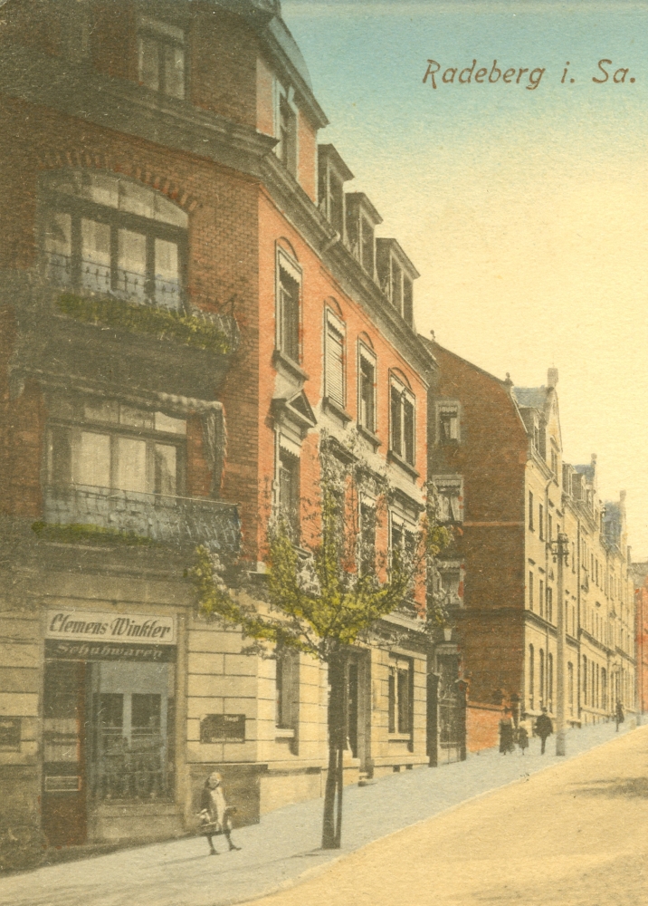 Rathenaustraße 1 (vor 1903 Pillnitzer Straße 48, 1903 König Albert-Straße 1, 1927 Rathenaustraße 1, 1937 Albertstraße 1) Radeberg Rathenaustraße 1 (vor 1903 Pillnitzer Straße 48, 1903 König Albert-Straße 1, 1927 Rathenaustraße 1, 1937 Albertstraße 1) Radeberg